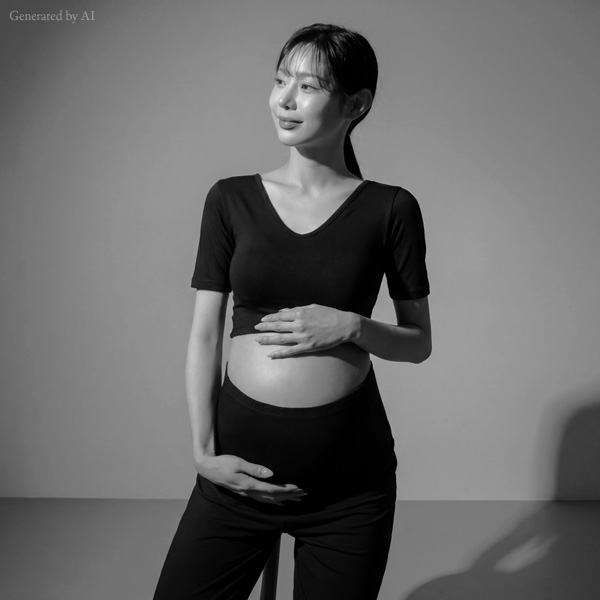 Maternity*Simple V-Crop Short Sleeves T-shirt (Maternity/Pregnancy Photo Shoot)