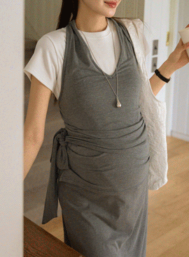 Maternity*Back-banded halter layered tank top