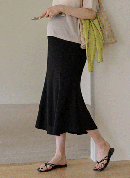 Maternity*Flowy Mermaid Cut Maternity Skirt