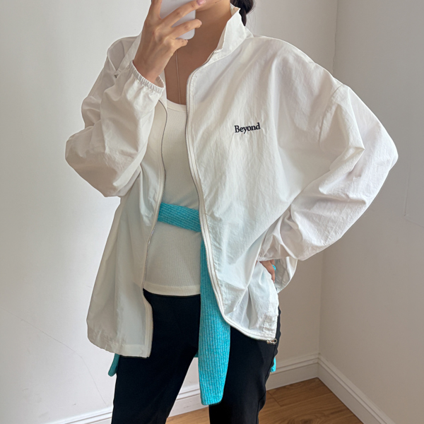 <b>[Summer Rainy Season Look/Salt-Ant Item/Avant-Grip/Four Seasons/Windbreak]</b> [S-Made] Maternity* Light Rustling Windbreaker Maternity Zip-Up