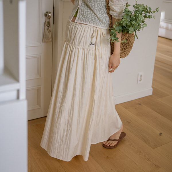 <b>[Limited Quantity SALE]</b> <b>[Full Elastic Waist / Body Shape Coverage / Suitable for Pregnancy]</b> [S-made] Maternity*Love Embroidery String Maternity Skirt