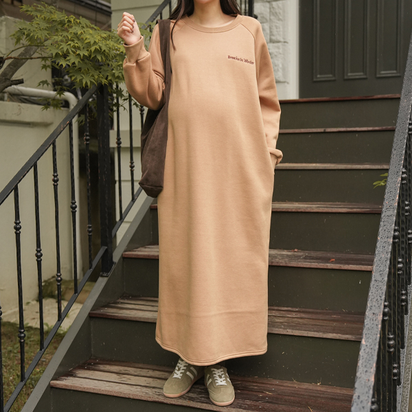 <b>[Limited Quantity SALE]</b> <b>[Relaxed Fit/Warmth]</b> [S-made] Maternity* Cloud Fleece Embroidery Sweatshirt Maternity Dress