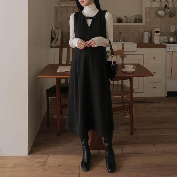 <b>[Limited Quantity SALE]</b> <b>[Warm Fleece/Layered]</b> [S-Made] Maternity* V-Neck Tab Point Layered Maternity Dress