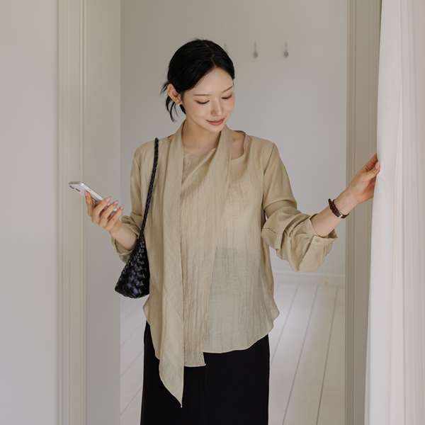 Maternity*Layered Tie Wrap Blouse (2 sizes)