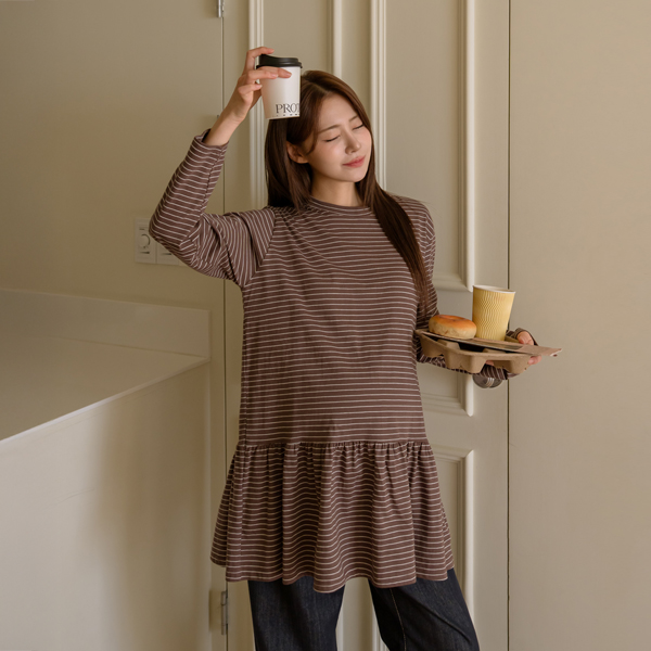 <b>[Layered/Cover Fit/Versatile for Transitional Seasons]</b> [S-made] Maternity* Striped Frill Layered Maternity T-shirt